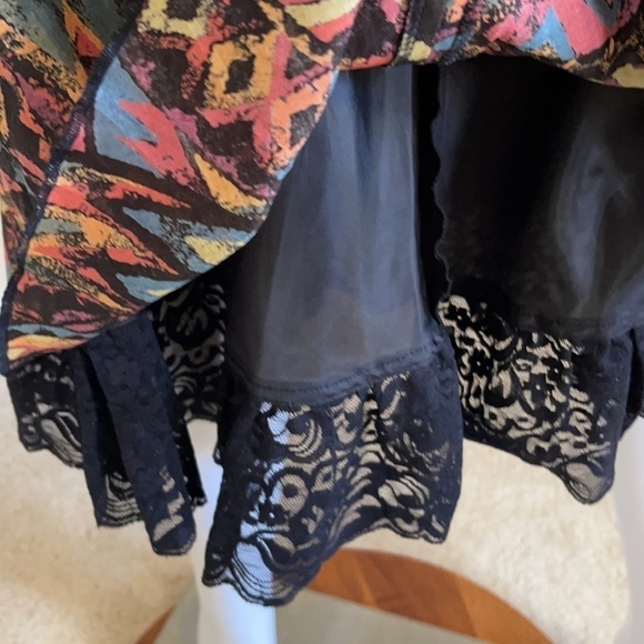 Peruvian Connection Lace Hem Skirt. P/A38/15 - Picture 2 of 7